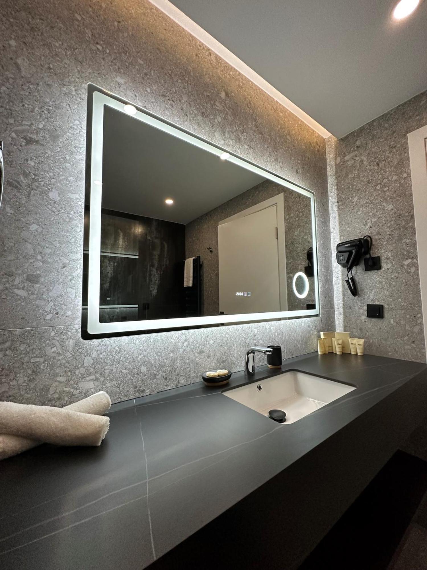 Mm Boutique Hotel Burgas Exterior foto